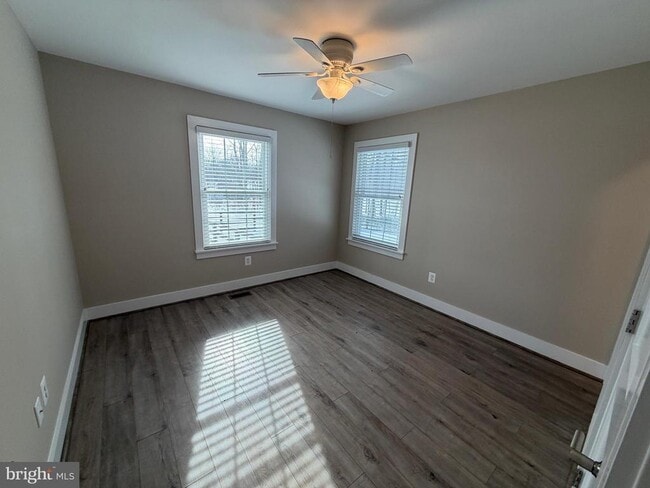 Building Photo - 6480 Vint Hill Rd