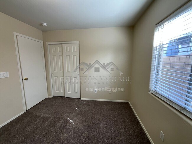 Building Photo - 5313 W Pecan Rd