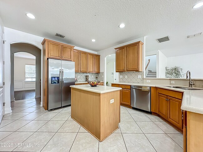 Building Photo - 346 Hefferon Dr