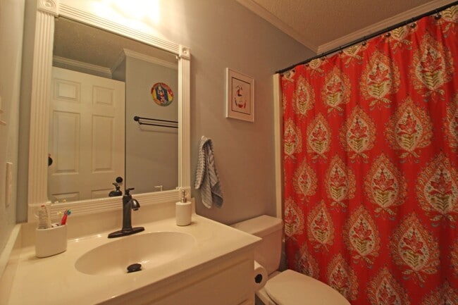 Building Photo - 103 Carolina Wren Cir