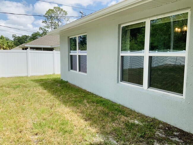 Building Photo - 362 Garvey Rd
