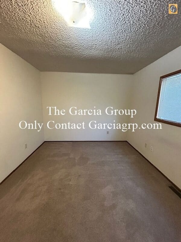 Building Photo - 17006 SE Morrison Ct