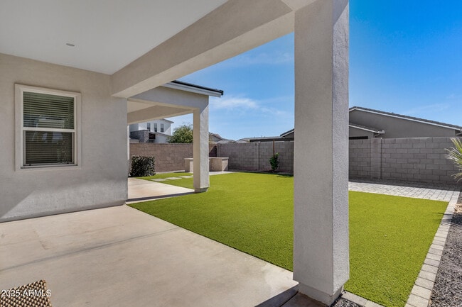 Building Photo - 10051 E Talon Ave