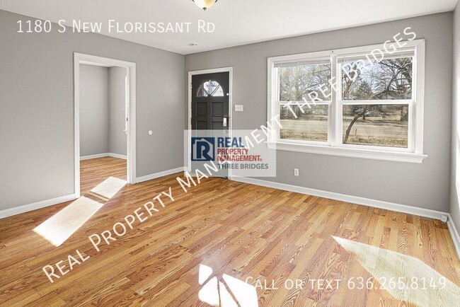 Building Photo - 1180 S New Florissant Rd
