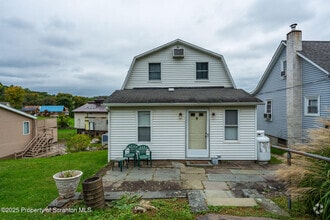 Building Photo - 120 Evergreen Ln