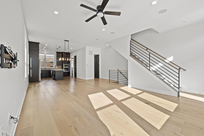 Building Photo - 297 Auden Ave