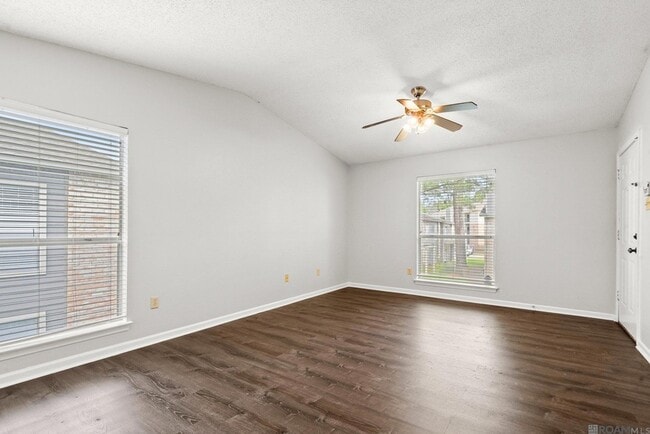 Building Photo - 5137 Nicholson Dr