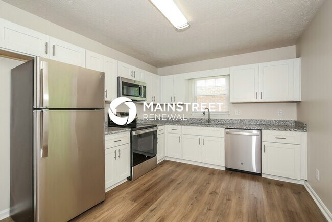 Building Photo - 3 Bedroom Pet-Friendly Home in HIGH POINT,...