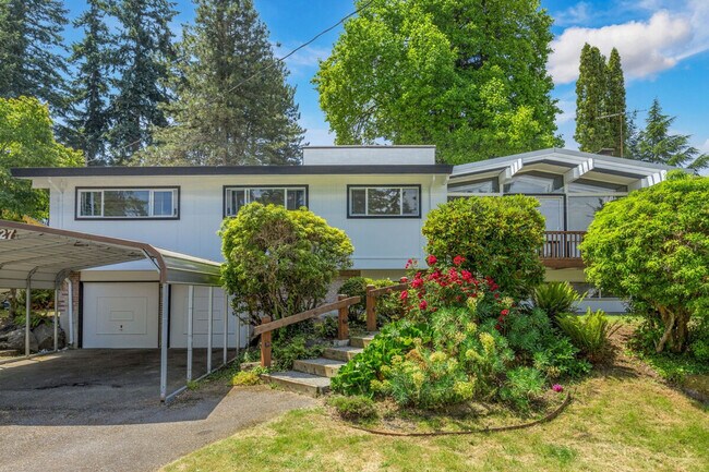 Building Photo - 12527 SE 52nd St