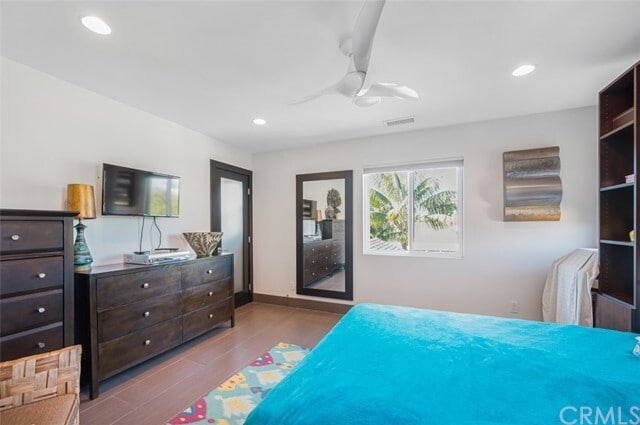 Building Photo - 16341 Hollywood Ln