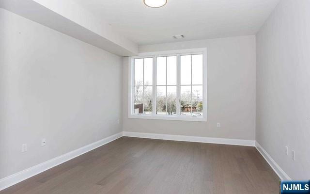 Building Photo - 555 10th St