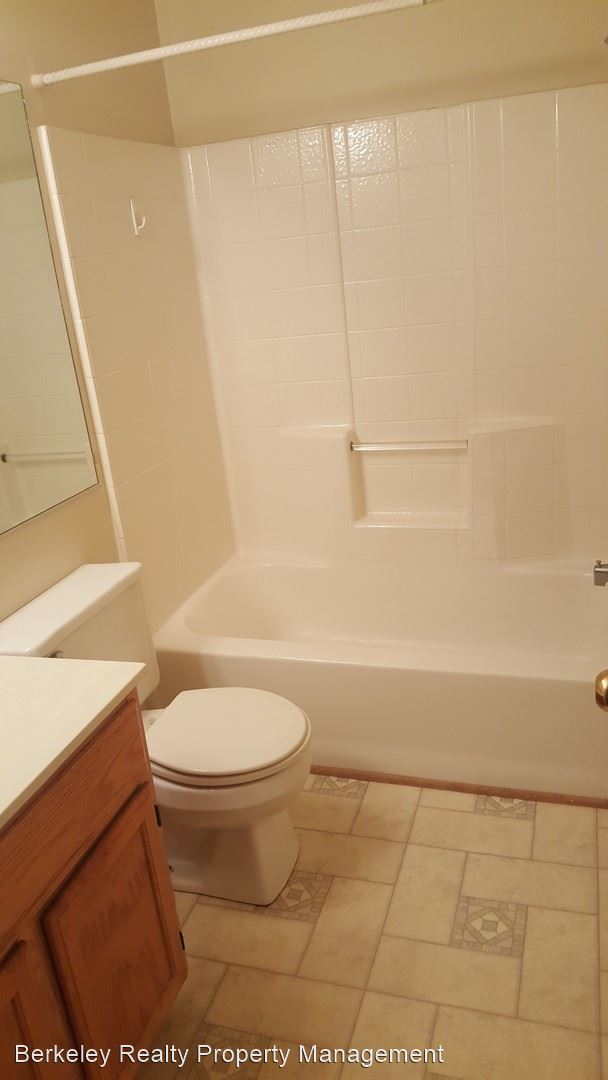 Building Photo - 2 br, 2.5 bath House - 12742 Daybreak Cir.