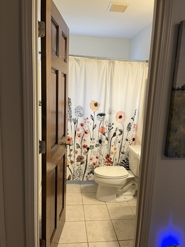 Building Photo - Sandy Springs Rental Home