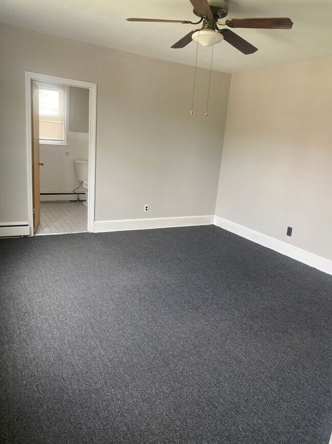 Building Photo - 5817 Keystone St