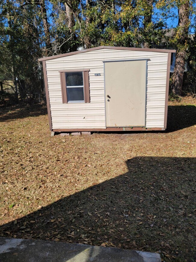 Building Photo - 511 Octave St