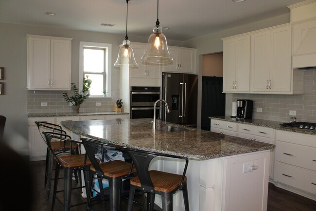 Building Photo - 7217 Rex Rd