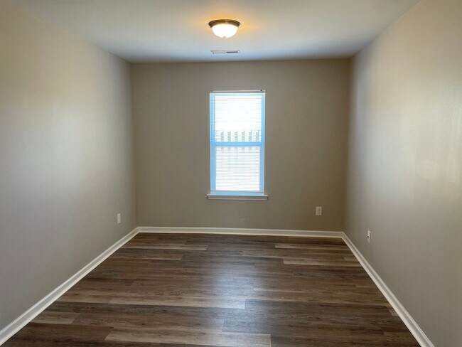 Building Photo - 3 bedroom, 2 bath home for rent in Brookstone in Sunset Harbor in Bolivia