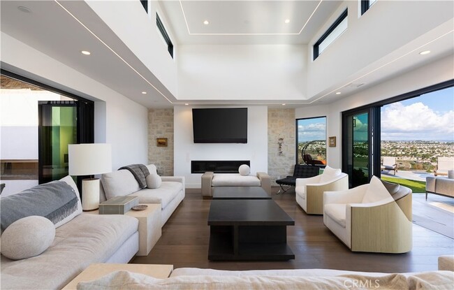 Building Photo - 32492 Azores Rd