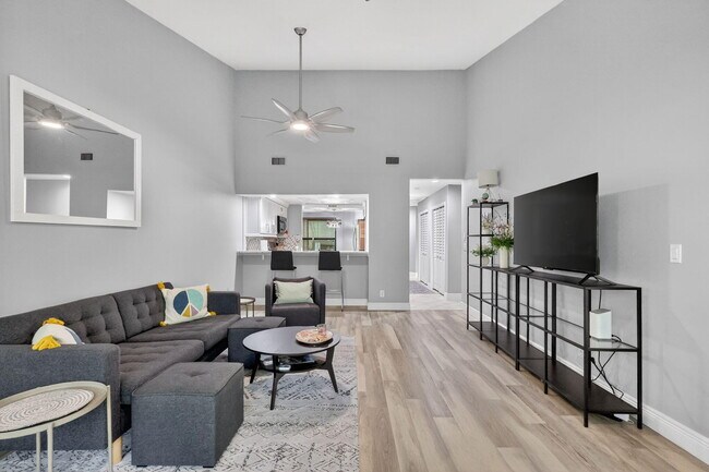 Building Photo - 5230 SE Seascape Way