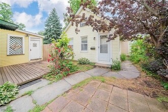 Building Photo - 2053 W 45th St