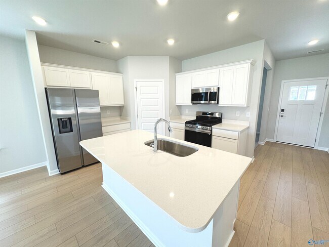 Building Photo - 28550 Whitehall Ln