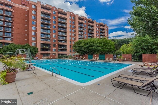 Building Photo - 2230 George C Marshall Dr