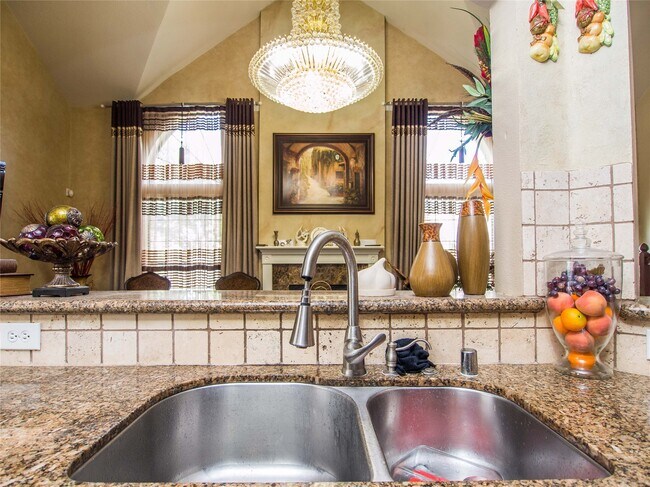 Building Photo - 16307 Pebble Crest Ct
