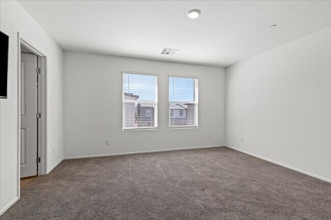 Building Photo - Contemporary 2025  3BD Home Featuring Open-Concept Living & Large Loft