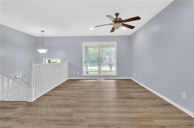 Building Photo - 2496 Shiloh Dr