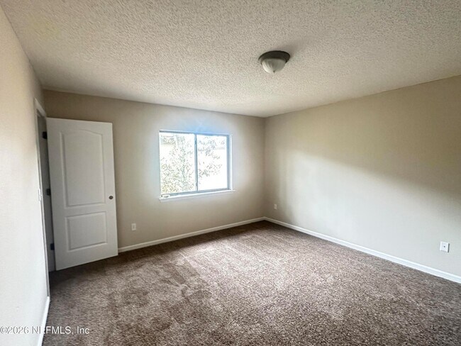 Building Photo - 7775 Playschool Ln