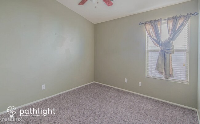 Building Photo - 4 br, 2 bath House - 4047 E Tanzanite Ln UNIT