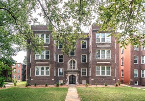 Building Photo - Fieldstone Flats 6660-6666