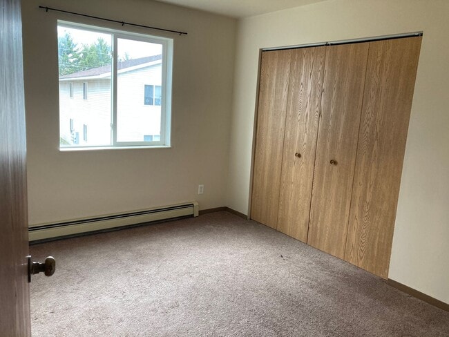 Building Photo - 1170 Dodds Dr
