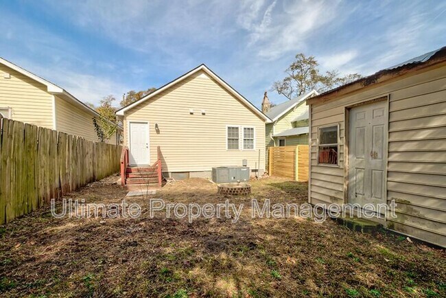 Building Photo - 1314 Dock St