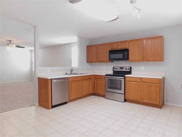 Building Photo - 5721 Thoroughbred Trail