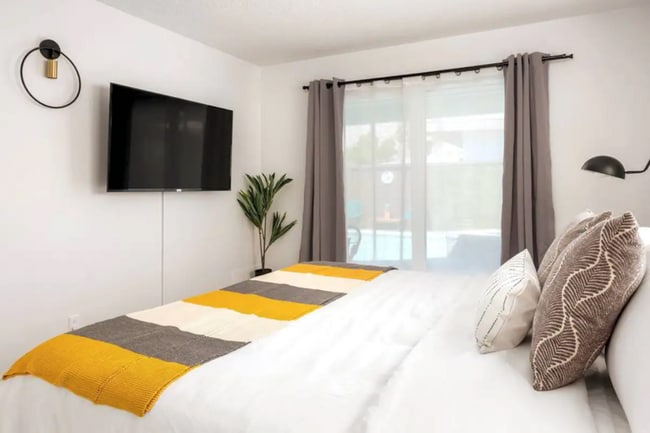 Building Photo - Mid-Century Oasis with Pool in Palm Springs (Monthly Only - No Long Term)