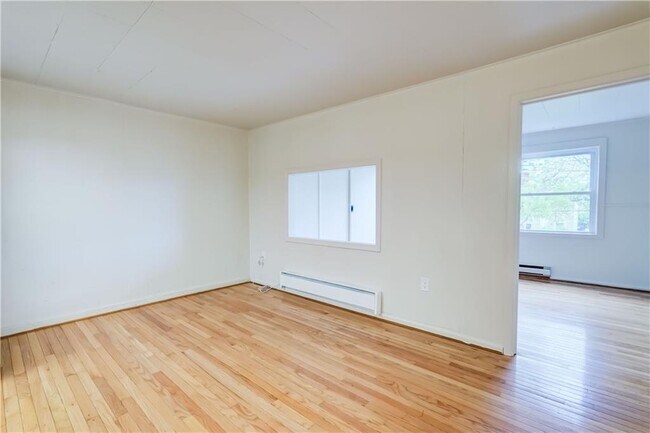 Building Photo - 266 Winton Rd
