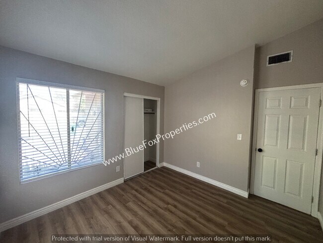 Building Photo - 7385 S Avenida Perlina