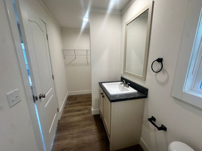 Building Photo - 2BR/2BATH newer mobile home! Off Wrightsvi...