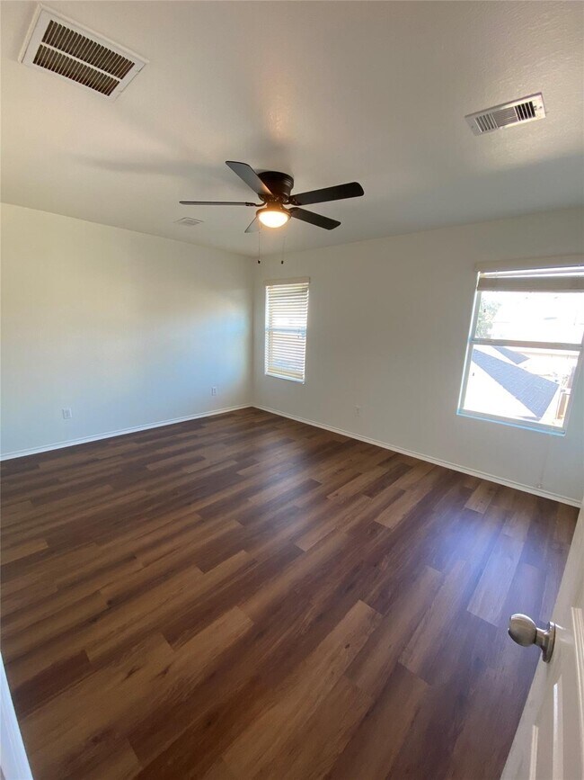 Building Photo - 16750 Libson Falls Dr