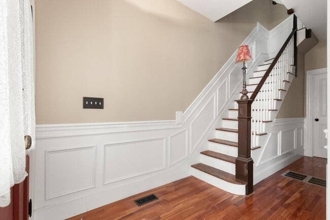 Building Photo - 58 G St