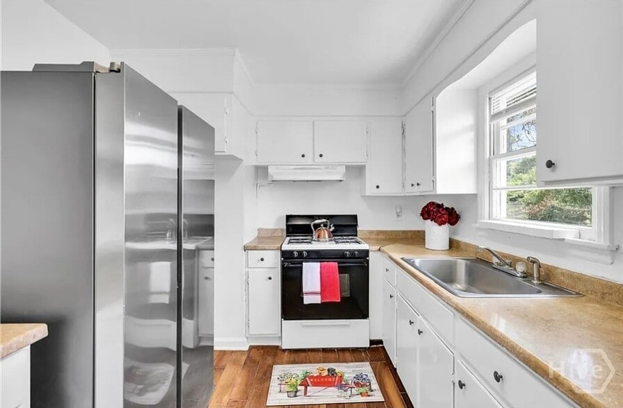 Building Photo - 7 Chippewa Dr