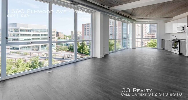 Building Photo - Centrum Evanston - Luxury 2 Bedroom 2 Bath