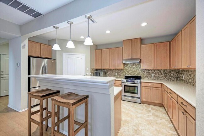 Building Photo - 2119 Howell Mountain Dr