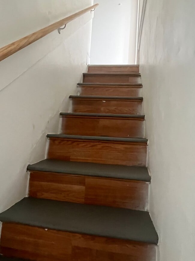 Building Photo - 1918 Penrose Ave