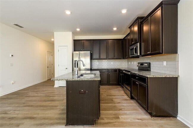 Building Photo - 4950 Elm Brook Dr