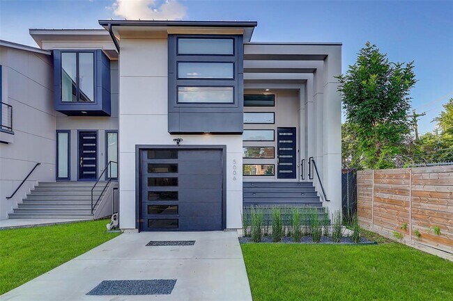 Building Photo - 5006 Golden Forest Dr