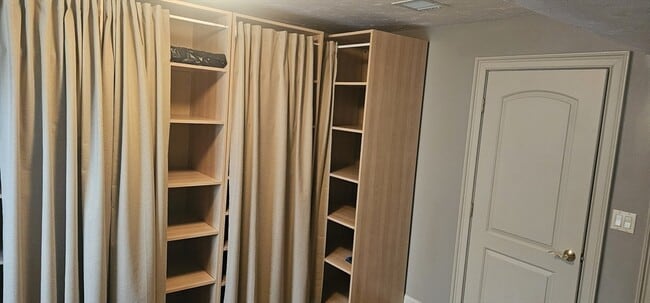 Building Photo - 227 Thurber Ave