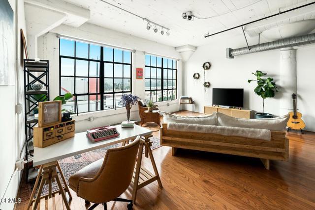 Building Photo - 200 N San Fernando Rd