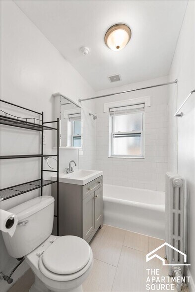 Building Photo - 5425 N Campbell Ave
